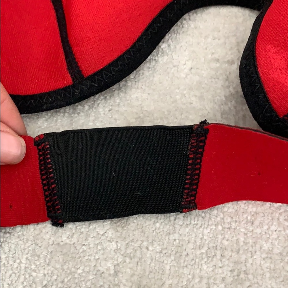 N.L.P. Red bikini top - Picture 4 of 4
